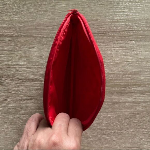 NEW … IPSY Cosmetic / Makeup Bag - Picture 3 of 3